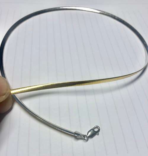 9k / solid 9 carat Gold - imported Flat Yellow /white reversible omega Necklace -cm40x 3.5 mm. wide