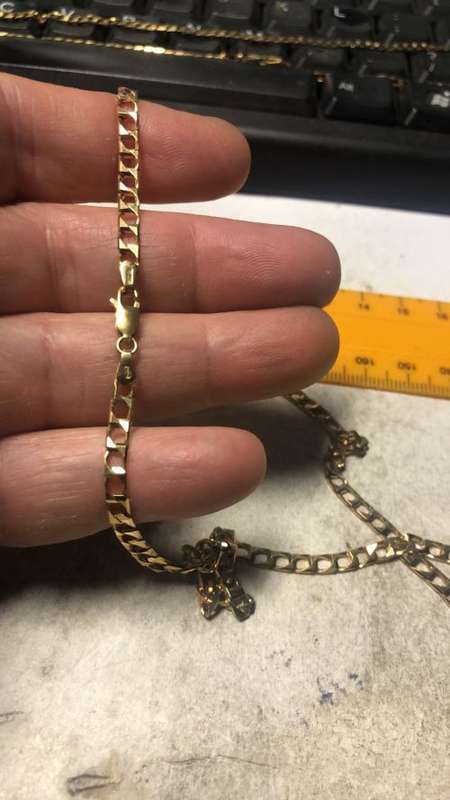 9K - 9 carat solid Gold - Supreme square 3.7 mm. wide ,Gents necklace 55 cm. long -