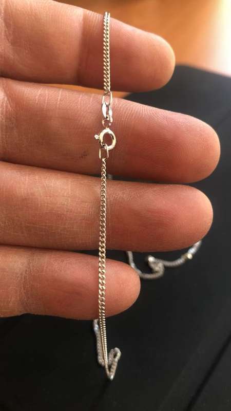 9K- Genuine 9 carat solid,White Gold Necklace , Curb link -- cm 45 long - 1.5mm wide
