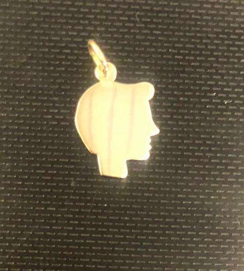 9k solid 9 carat Gold - disc for granny bracelet boy profile --- 17.5 x 13 mm wide