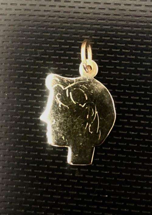 9k solid 9 carat Gold - disc for granny bracelet boy profile --- 17.5 x 13 mm wide
