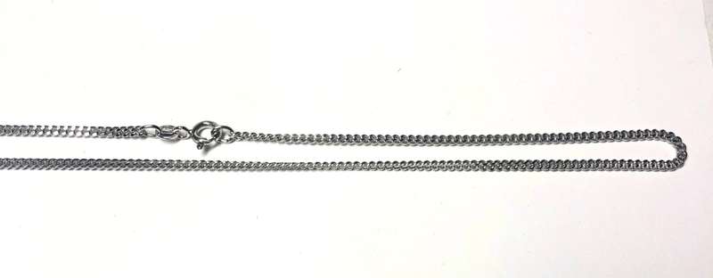 9K- Genuine 9 carat solid,White Gold Necklace , Curb link cm 45 long - 2.2 mm wide