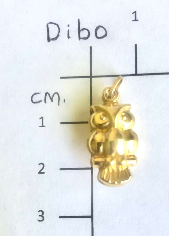9K solid 9 carat yellow Gold , stunning imported charm -owl