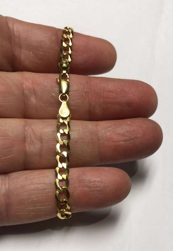 9K- Genuine 9 carat solid,Ladies yellow Gold bracelet ,open curb 4.8mm wide link cm19 long -
