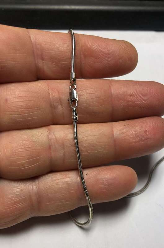 9k solid 9 carat white Gold, Imported round Snake necklace cm 40 long - mm 1,5wide