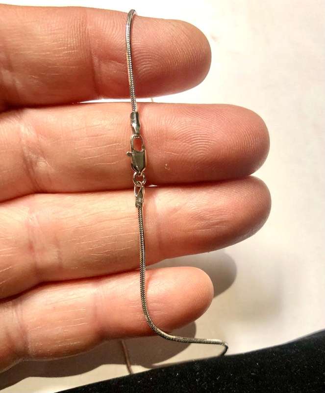 9k solid 9 carat white Gold, Imported square Snake necklace cm 45 long - mm 1,0wide