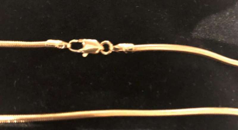 9k solid -9 carat yellow Gold, thick round Snake necklace cm 55 Long.