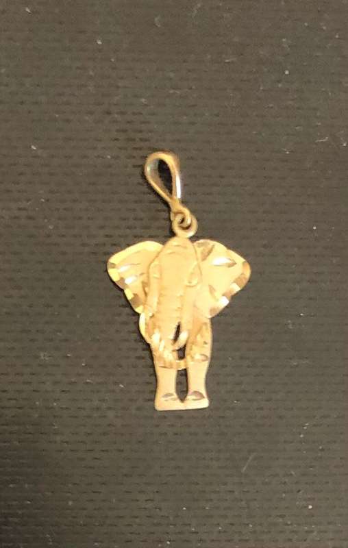 9K solid 9 carat Yellow Gold- stunning imported charm -moving Elephant -