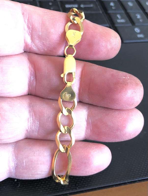 9 K / 9 carat solid Gold, Imported figaro Gents bracelet ---- 8.5 mm wide