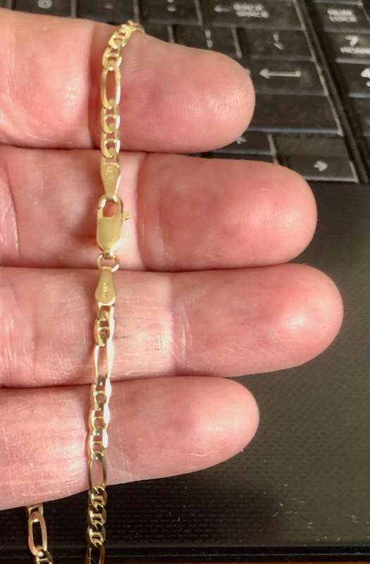 9k solid 9 carat Gold --Figarucci Link Necklace --- cm. 45 long ---- wide 2.9 mm.
