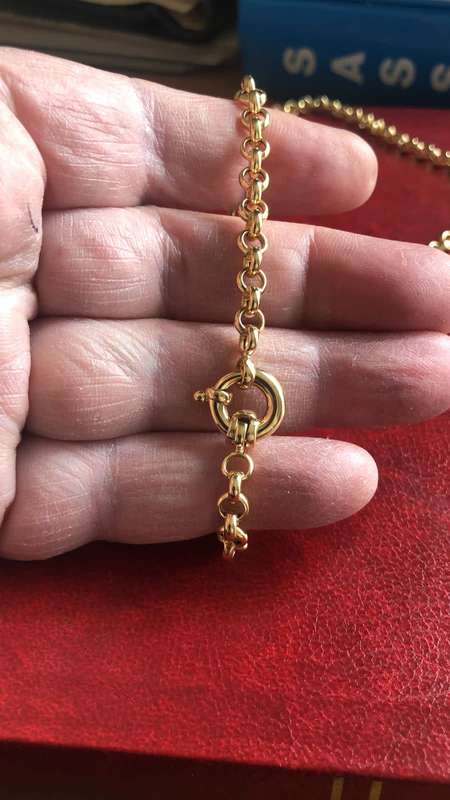 9 K / 9 carat solid Gold, Imported yellow Belcher Bracelet with signoretti clasp- Long  19.5 cm.