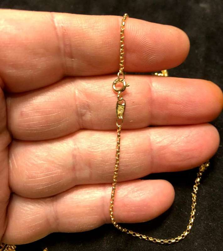18K / 18 carat genuine Gold, yellow Rolo link ,necklace----- long Cm 42--- mm 1.6 wide