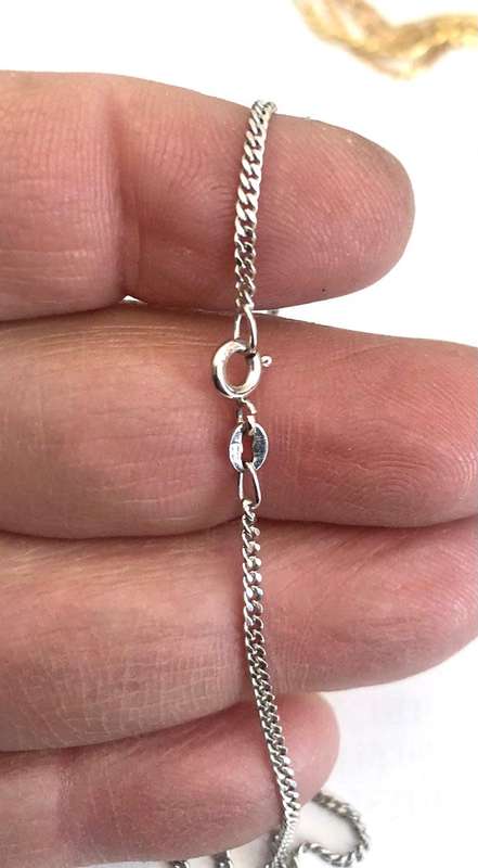 9K- Genuine 9 carat solid, White Gold Necklace , Curb link cm 45 long - 1.8 mm wide