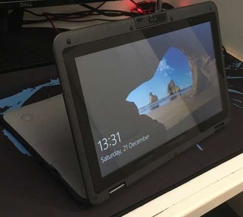 Mecer 2-in-1 Ruggedized Laptop Tablet