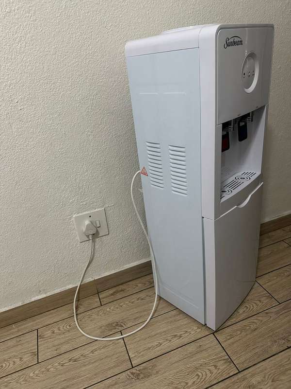Sunbeam Water Dispenser
