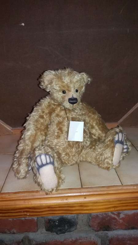 Teddy Bear - Christine Pike original - collector's item