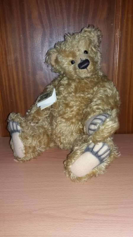 Teddy Bear - Christine Pike original - collector's item