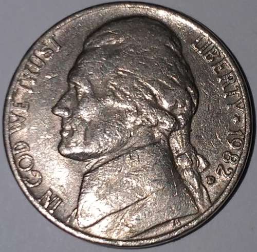 1982 D - FIVE CENT COIN - USA