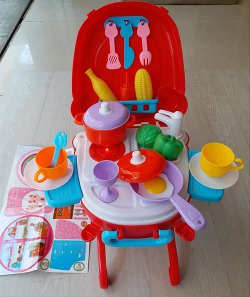 KITCHEN KIDS FUN 31PCS COOKING A DELICIOUS DINNER WITH MUSIC