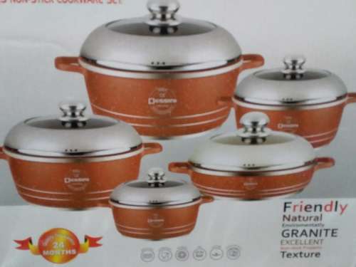 10 PCS NON-STICK AND DIE CASTING COOKWARE  SET MADE BY ITALY