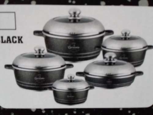 10 PCS NON-STICK AND DIE CASTING COOKWARE  SET MADE BY ITALY