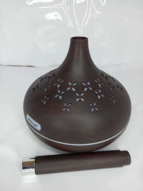 Aroma Diffuser Humidifier With Color Changing LED Light Q-T65 - Dark Brown And light brown color