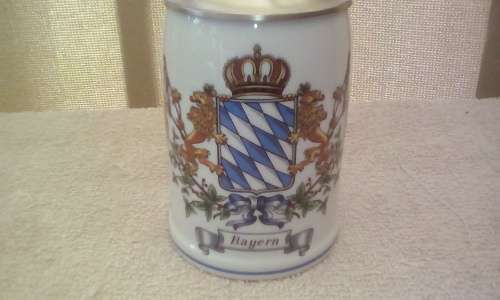 BAVARIAN BEER MUG WITH LID