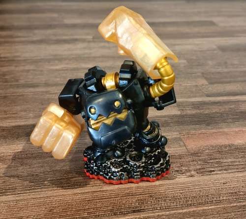 Skylanders Jaw Breaker Legendary Figure - Trap Team