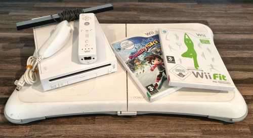Nintendo Wii Console + Fit Board Bundle for Nintendo Wii