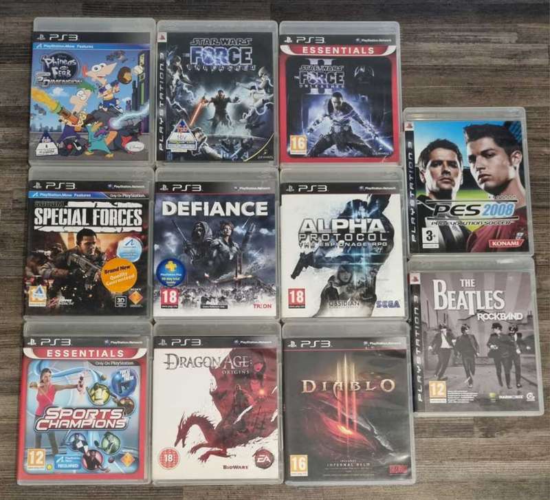 PS3 320gb + 2 Controllers + 20 Games