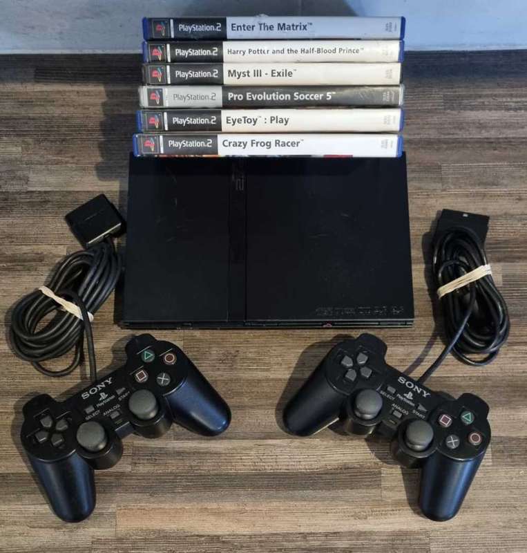 PS2 Console + 2 Controllers + Games