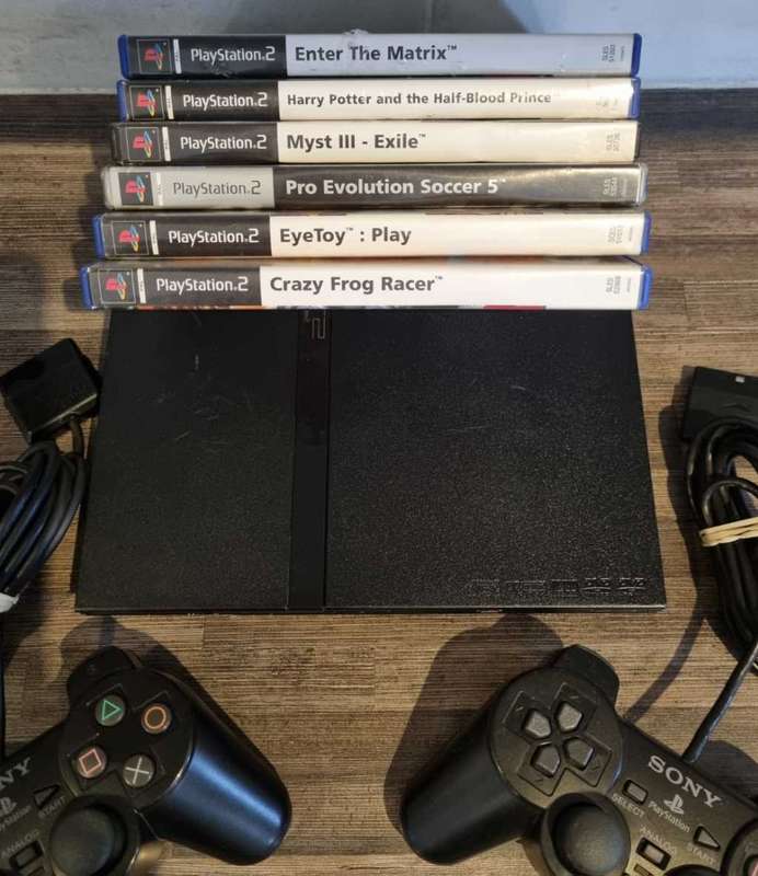 PS2 Console + 2 Controllers + Games