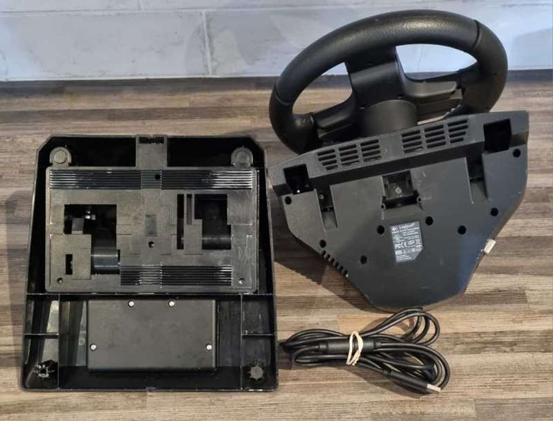 Logitech DriveFX Racing Wheel for Xbox 360
