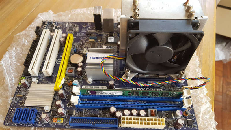 Foxconn G41MXE Series Motherboard + Intel Dual Core CPU (E6600@ 3.06GHz)+ 1GB DDR3 + Fan & Heat sink