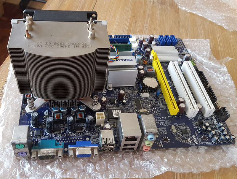 Foxconn G41MXE Series Motherboard + Intel Dual Core CPU (E6600@ 3.06GHz)+ 1GB DDR3 + Fan & Heat sink