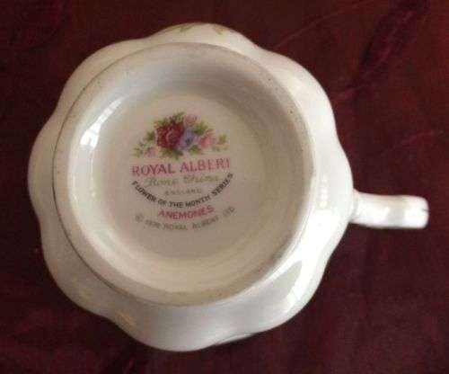 ROYAL ALBERT FLOWER OF THE MONTH - MARCH DUO