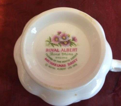 ROYAL ALBERT FLOWER OF THE MONTH - SEPTEMBER DUO