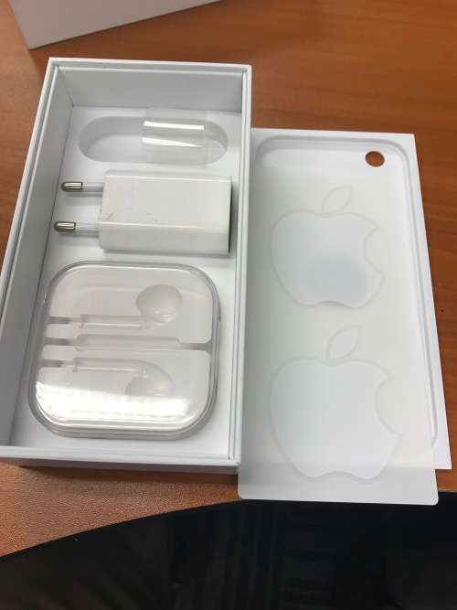 Iphone 6 64GB White and gold PLEASE READ