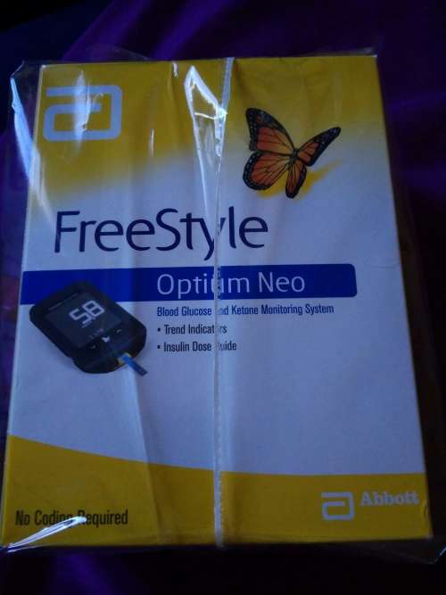 Freestyle Optium Neo Glucose Meter