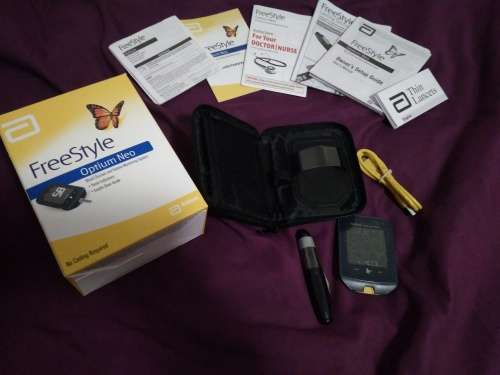 Freestyle Optium Neo Glucose Meter