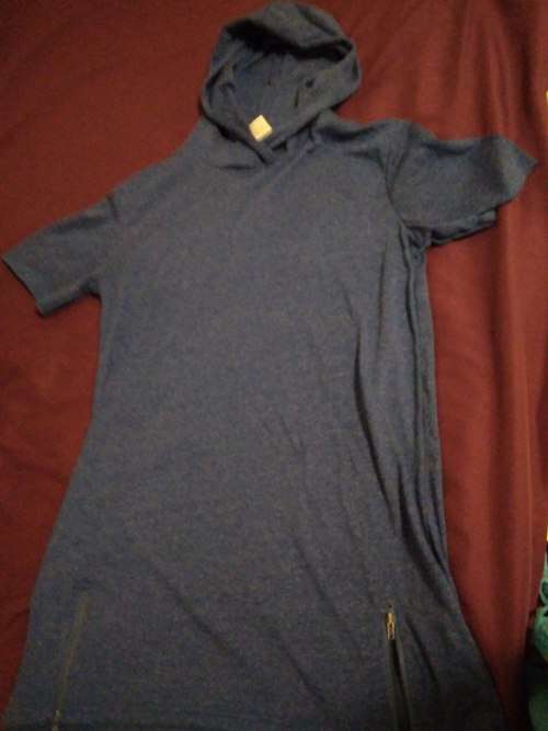T-shirt with hoodie (13-14yrs) Will fit size small