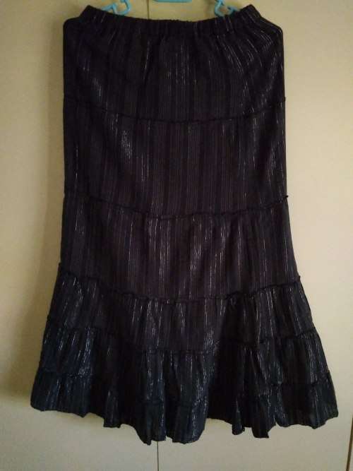 Long Skirt Size 8/32
