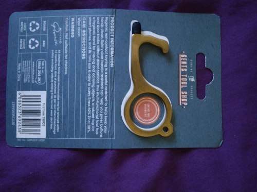 Contact free hygienic keyring