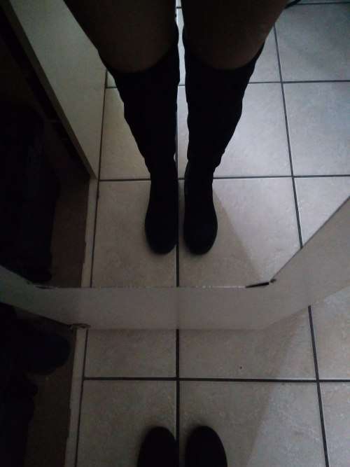 Black Boots Size 6 (above the knee)
