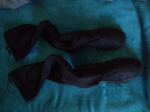 Black Boots Size 6 (above the knee)