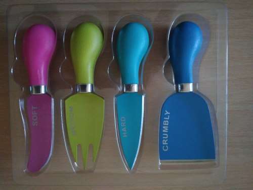 Cheese knife set