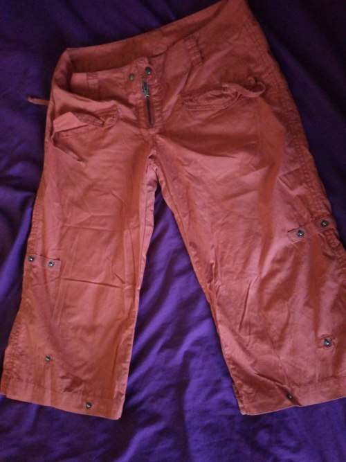 Three quarter pants size 30