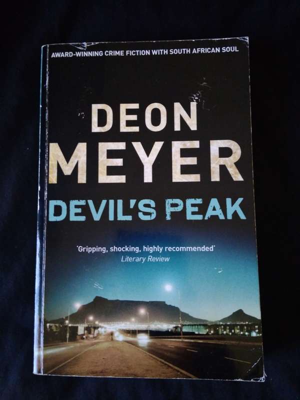 Deon Meyer Devil`s Peak