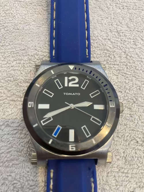 Tomato MENS WATCH