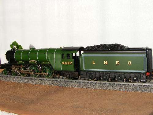 OO   HORNBY FLYING SCOTSMAN RAILROAD